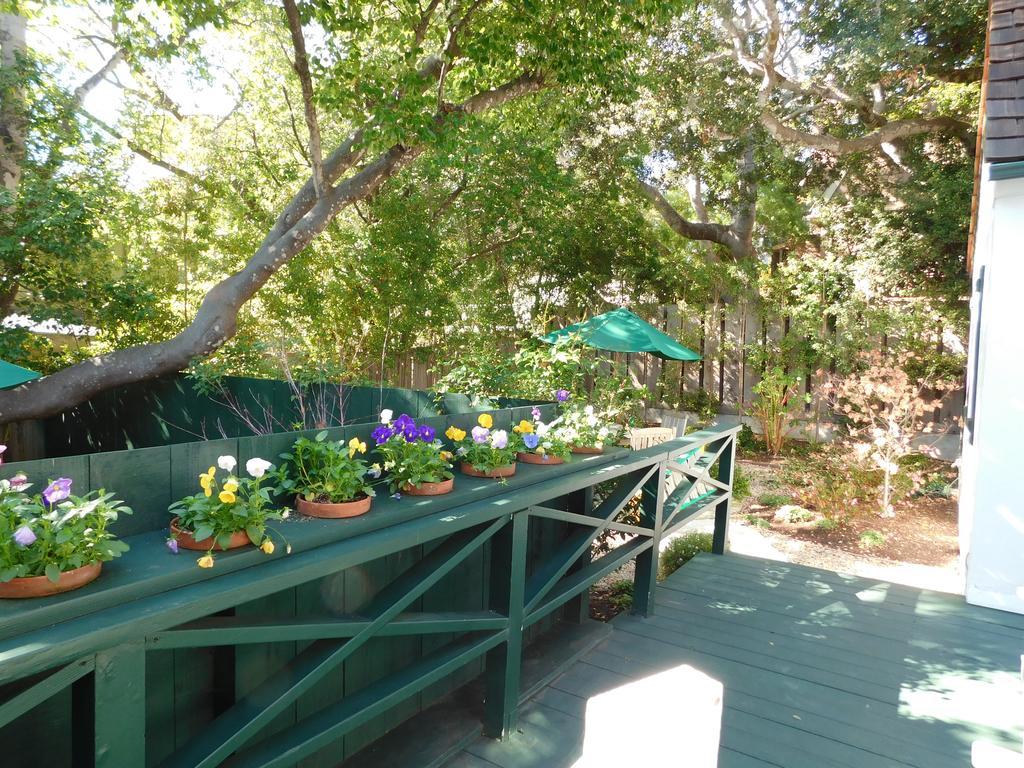 Lincoln Green Inn Carmel-by-the-Sea ภายนอก รูปภาพ